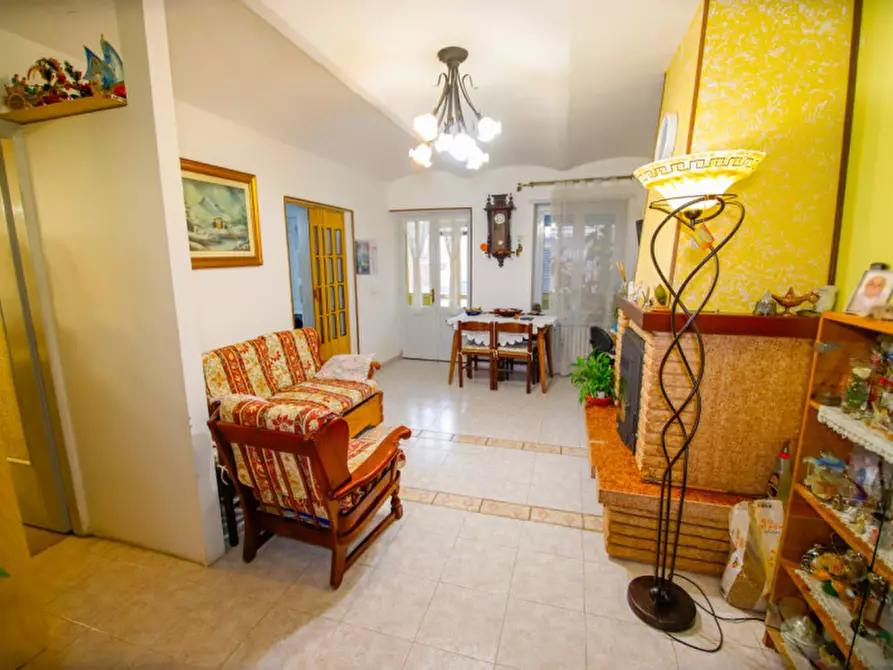 Immagine 15 di Casa indipendente in vendita  in via roveglia ruffini 25 a Leini