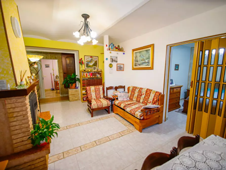 Immagine 17 di Casa indipendente in vendita  in via roveglia ruffini 25 a Leini