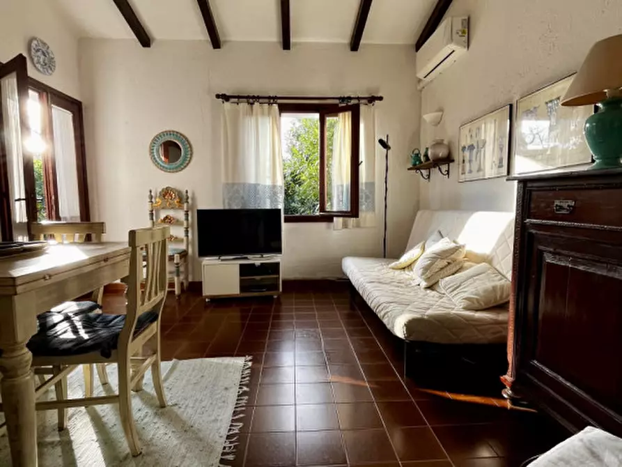 Immagine 5 di Villetta a schiera in vendita  in Via Sassari a San Teodoro