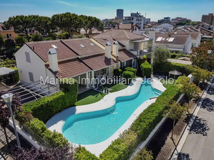 Immagine 2 di Appartamento in vendita  in Via Arrigo Boito a Jesolo