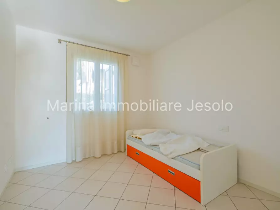 Immagine 11 di Appartamento in vendita  in Via Arrigo Boito a Jesolo
