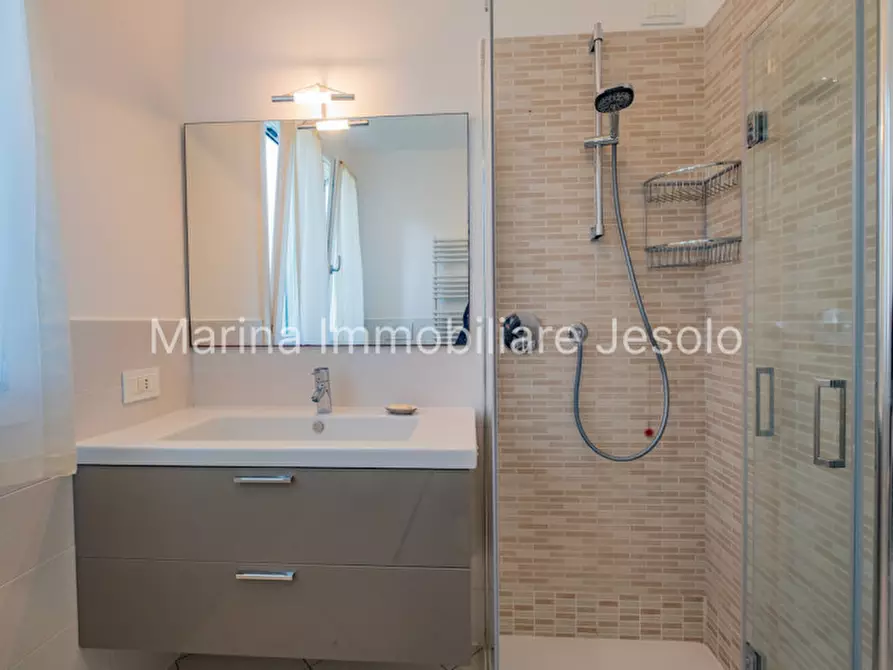 Immagine 13 di Appartamento in vendita  in Via Arrigo Boito a Jesolo