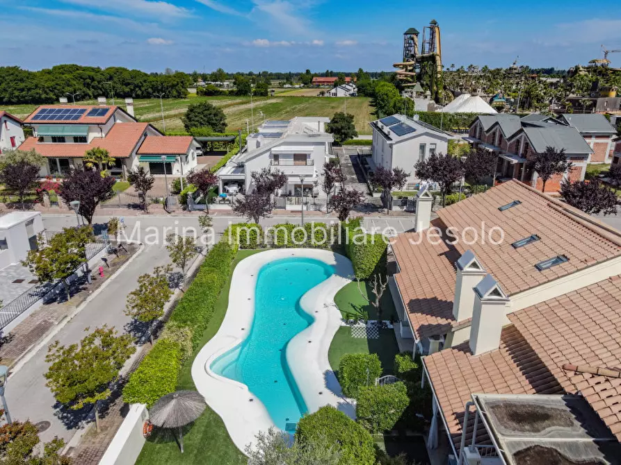 Immagine 24 di Appartamento in vendita  in Via Arrigo Boito a Jesolo