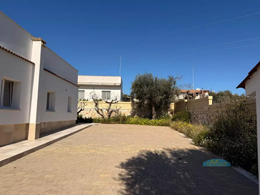 Immagine 12 di Villa in vendita  in Contrada Parpullo a Villa Castelli