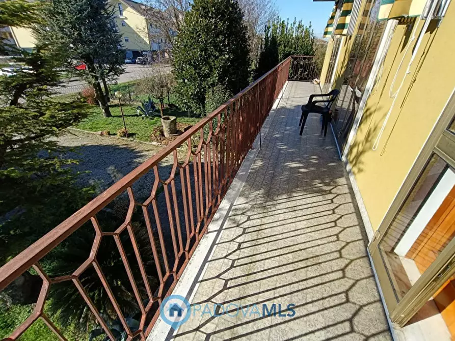 Immagine 10 di Casa indipendente in vendita  in Via Alteniero Azzoni, 1 a Padova