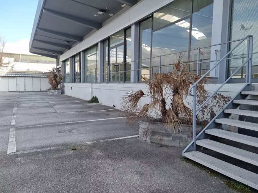 Immagine 2 di Capannone industriale in affitto  in VIA LUIGI GALVANI a Pistoia