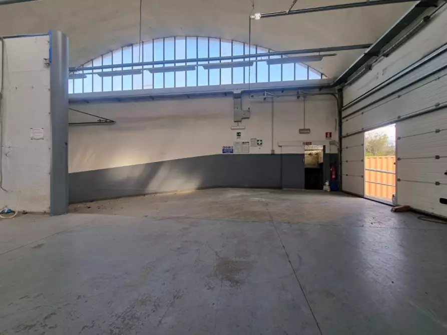 Immagine 14 di Capannone industriale in affitto  in VIA LUIGI GALVANI a Pistoia