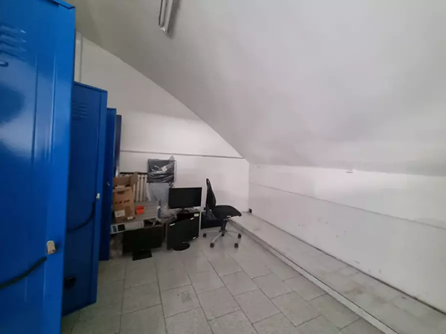 Immagine 28 di Capannone industriale in affitto  in VIA LUIGI GALVANI a Pistoia