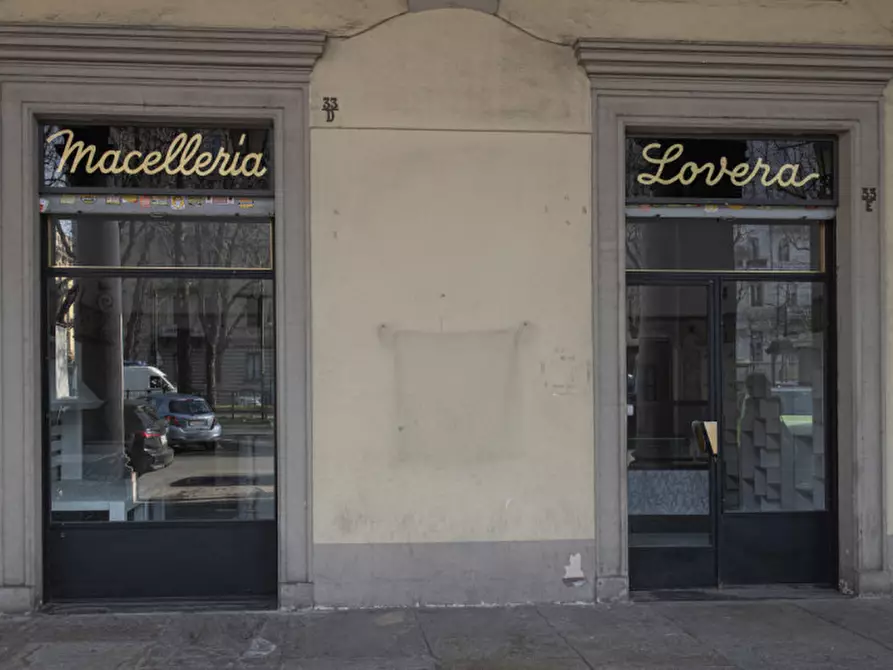 Immagine 2 di Negozio in vendita  in C.so Vinzaglio 33 a Torino