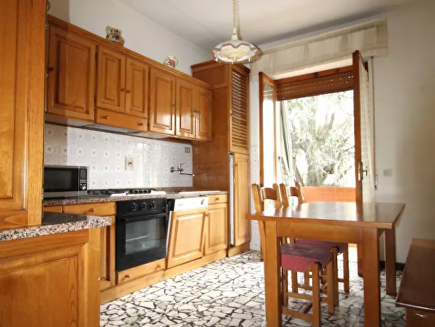 Immagine 10 di Appartamento in vendita  in Via Leonardo da Vinci a San Giovanni Valdarno