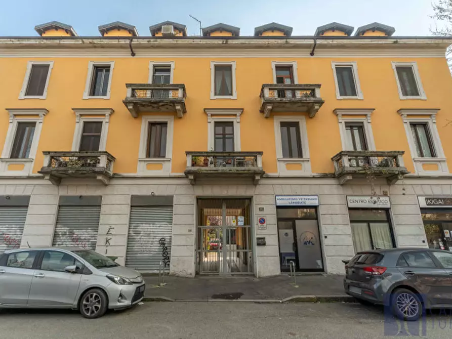 Immagine 20 di Appartamento in vendita  in VIA CARLO BERTOLAZZI, 10 a Milano
