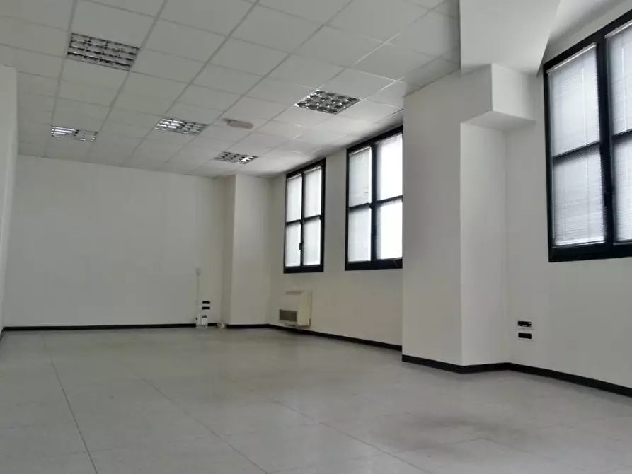 Immagine 1 di Ufficio in vendita  in viale della meccanica a Vicenza