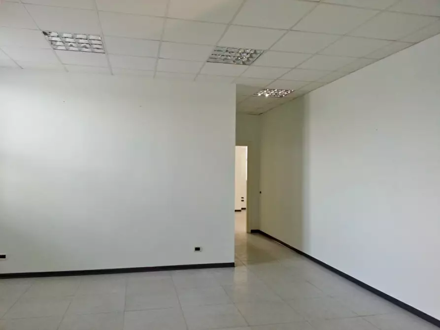 Immagine 5 di Ufficio in vendita  in viale della meccanica a Vicenza