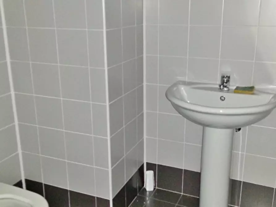 Immagine 11 di Ufficio in vendita  in viale della meccanica a Vicenza