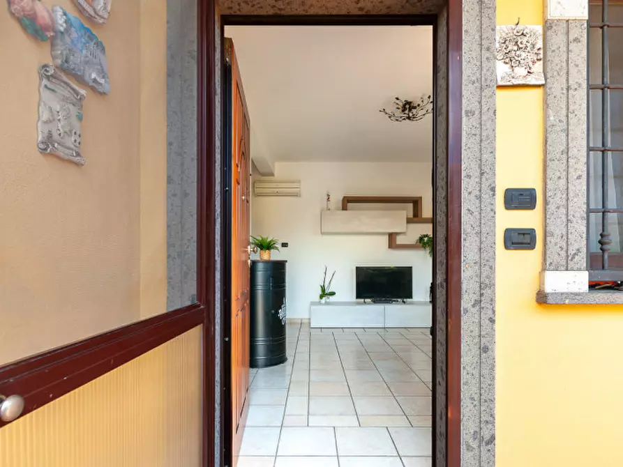 Immagine 5 di Villa in vendita  in Via Pier Alessandro Guglielmi 98 a Roma