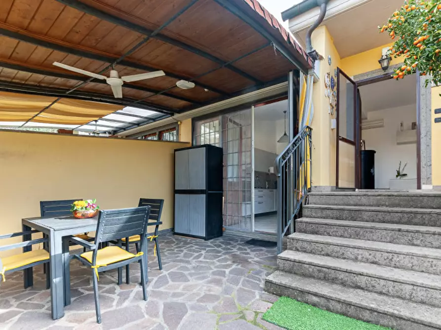 Immagine 12 di Villa in vendita  in Via Pier Alessandro Guglielmi 98 a Roma