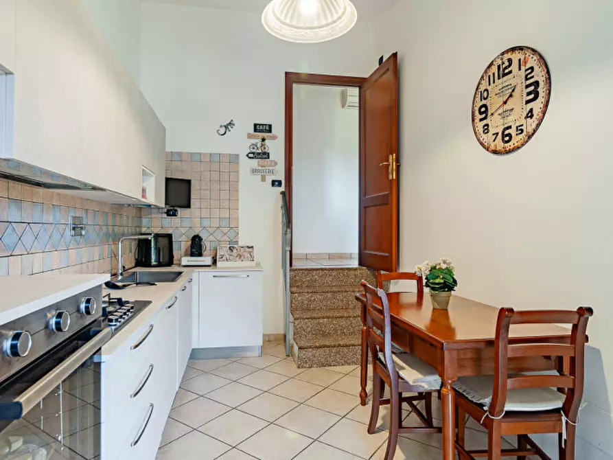 Immagine 17 di Villa in vendita  in Via Pier Alessandro Guglielmi 98 a Roma