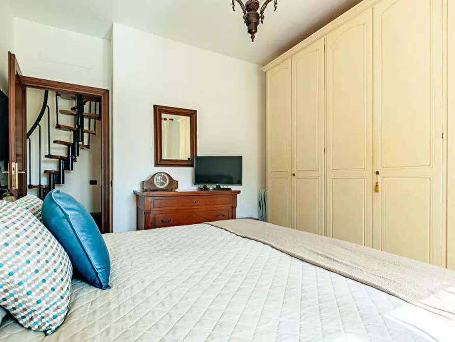 Immagine 29 di Villa in vendita  in Via Pier Alessandro Guglielmi 98 a Roma