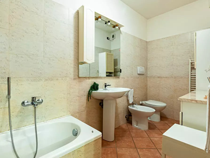 Immagine 32 di Villa in vendita  in Via Pier Alessandro Guglielmi 98 a Roma