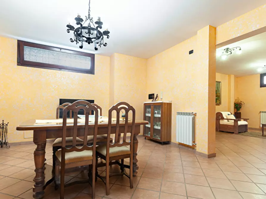 Immagine 39 di Villa in vendita  in Via Pier Alessandro Guglielmi 98 a Roma