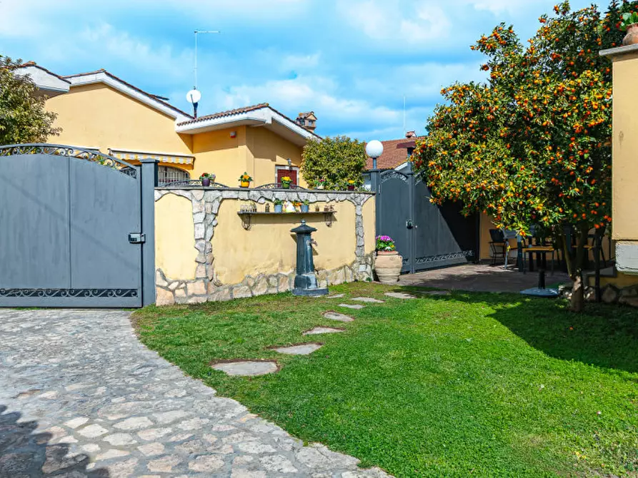 Immagine 52 di Villa in vendita  in Via Pier Alessandro Guglielmi 98 a Roma