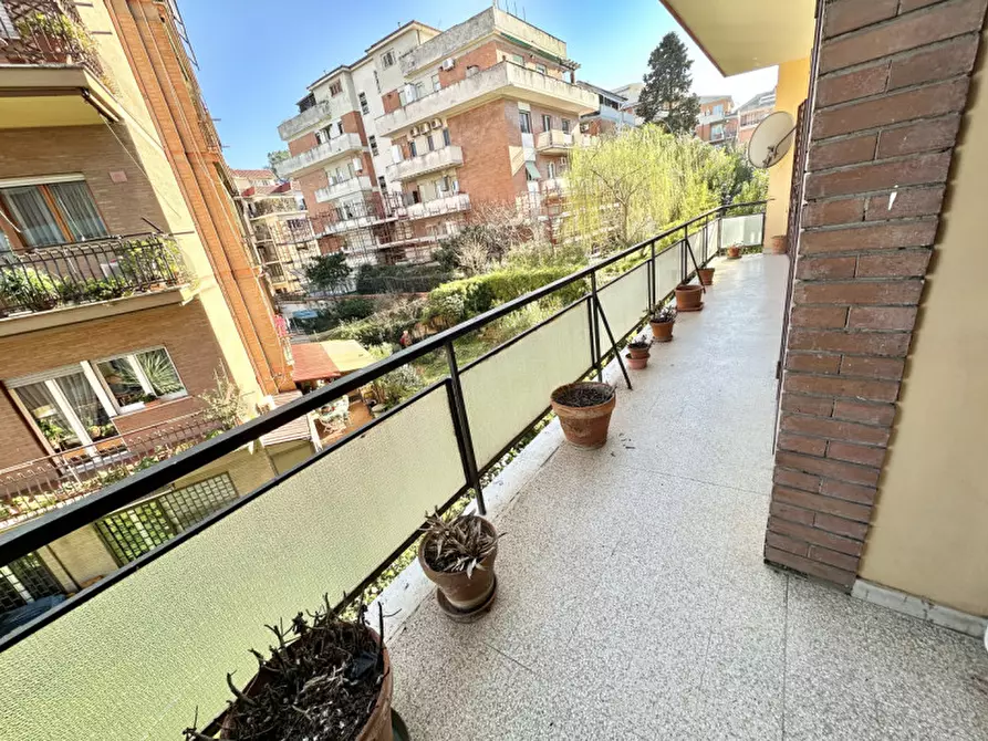 Immagine 19 di Appartamento in vendita  in Via della Divisione Torino a Roma