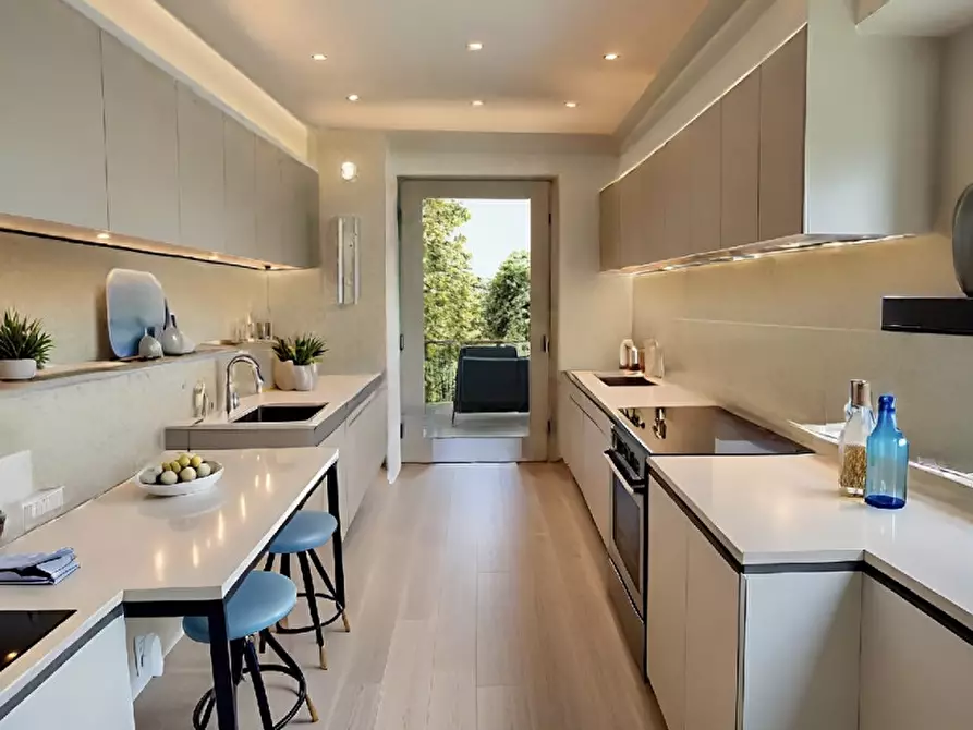 Immagine 21 di Appartamento in vendita  in Via della Divisione Torino a Roma