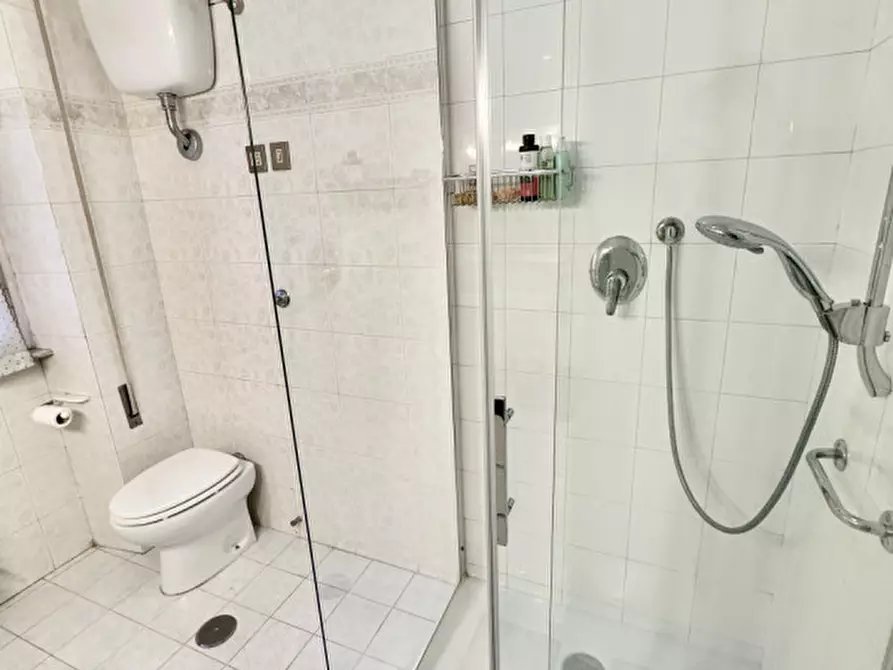 Immagine 33 di Appartamento in vendita  in Via della Divisione Torino a Roma