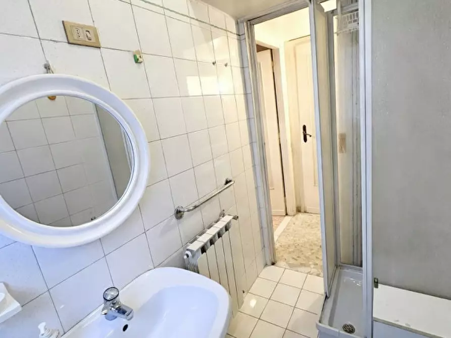 Immagine 36 di Appartamento in vendita  in Via della Divisione Torino a Roma