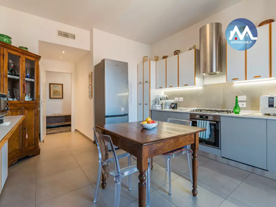 Immagine 10 di Appartamento in vendita  in Piazza Francesco Redi a Pesaro