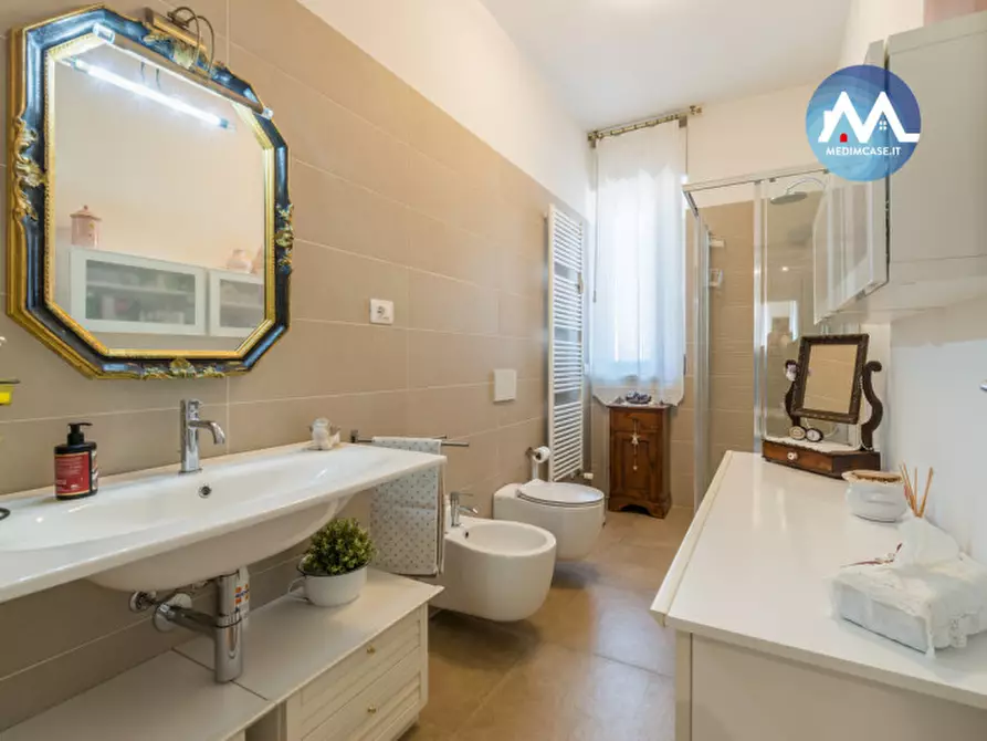 Immagine 15 di Appartamento in vendita  in Piazza Francesco Redi a Pesaro