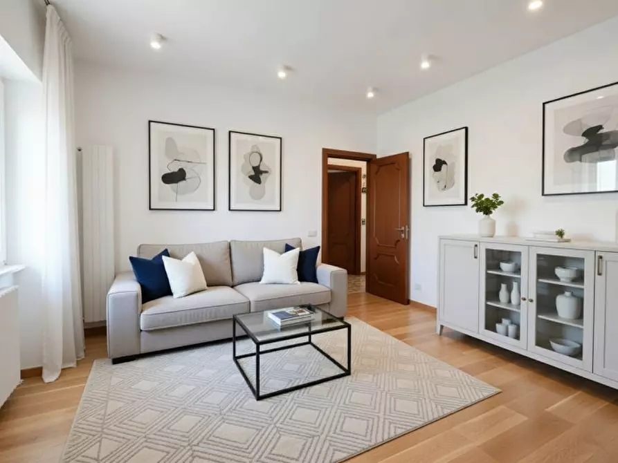 Immagine 8 di Appartamento in vendita  in Via Agnello da Pisa 30 a Roma