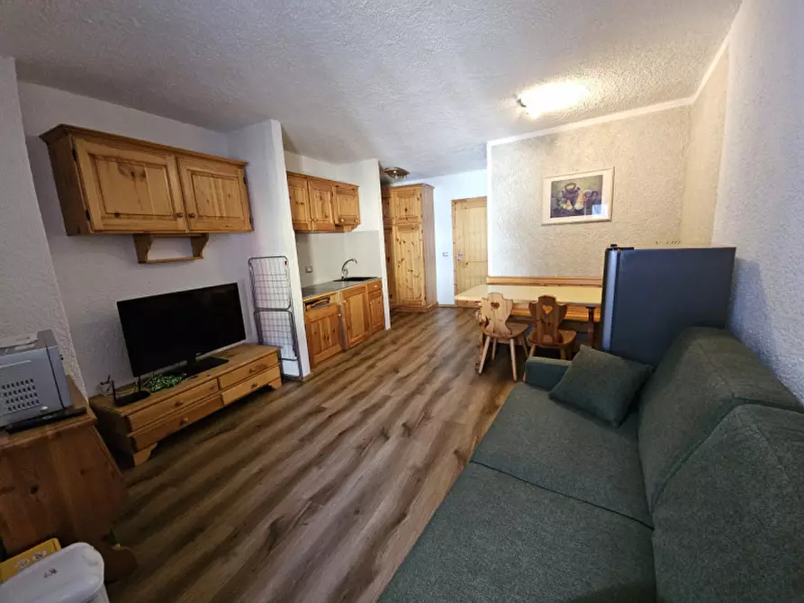 Immagine 2 di Appartamento in vendita  a Malè