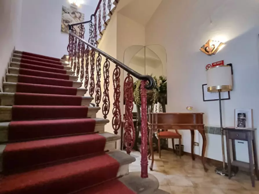 Immagine 19 di Villa in vendita  in PIAZZALE MICHELANGELO a Firenze