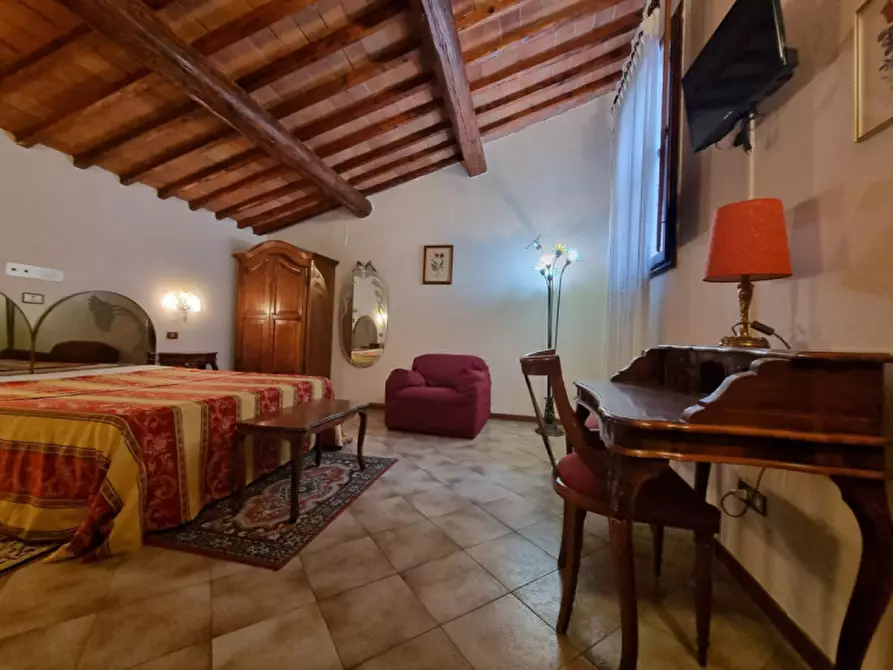 Immagine 25 di Villa in vendita  in PIAZZALE MICHELANGELO a Firenze