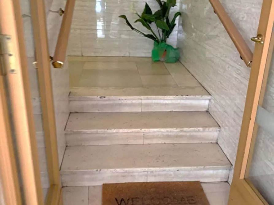 Immagine 3 di Appartamento in vendita  in Via Giovanni Aldini a Roma