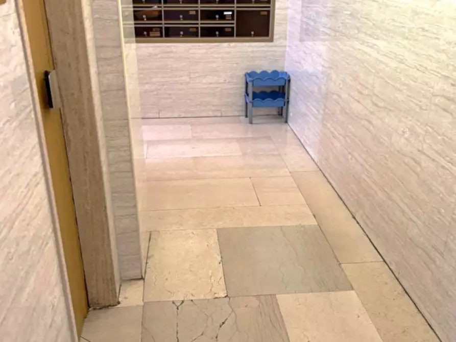 Immagine 4 di Appartamento in vendita  in Via Giovanni Aldini a Roma