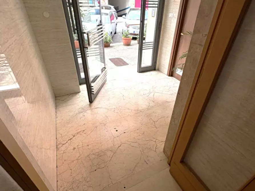 Immagine 5 di Appartamento in vendita  in Via Giovanni Aldini a Roma