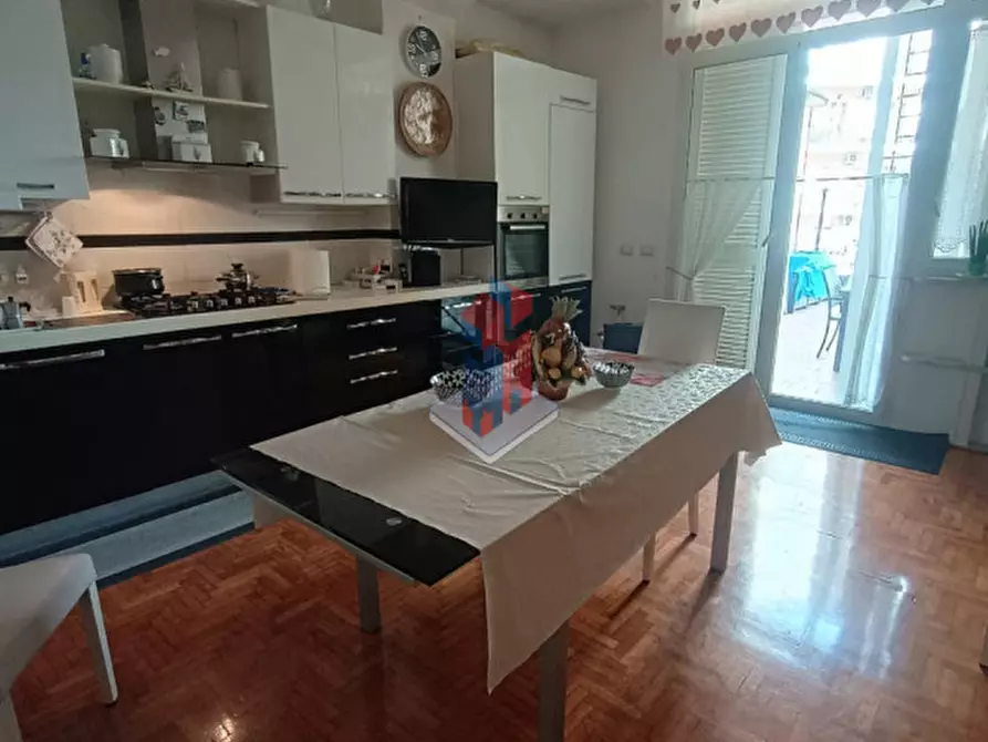 Immagine 6 di Appartamento in vendita  in ARENELLA - APPARTAMENTO CON TERRAZZO a Napoli