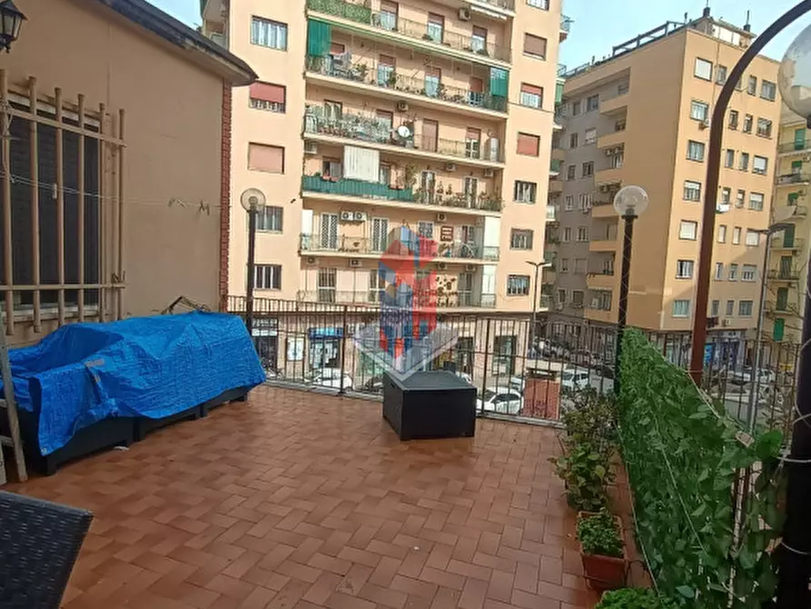 Immagine 14 di Appartamento in vendita  in ARENELLA - APPARTAMENTO CON TERRAZZO a Napoli