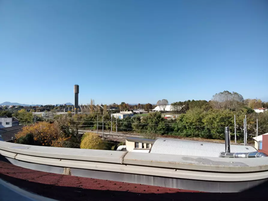 Immagine 17 di Attico in vendita  a Padova