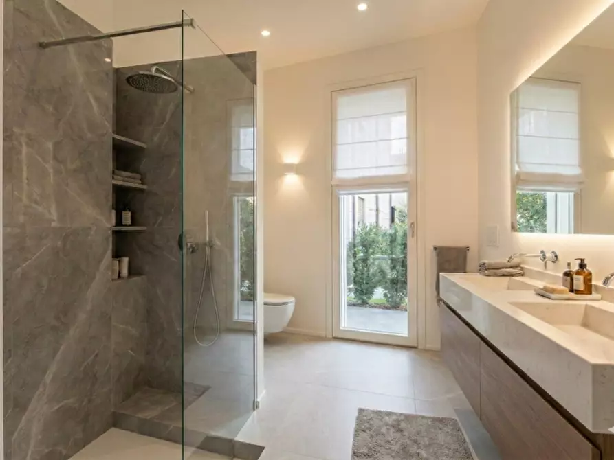 Immagine 5 di Ufficio in vendita  in piazza visconti 13 a Rho