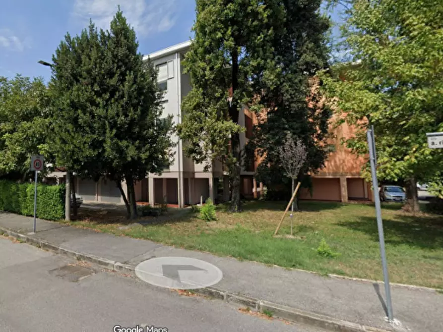 Immagine 1 di Appartamento in vendita  in Via Riva Villasanta Alberto 4 a Padova