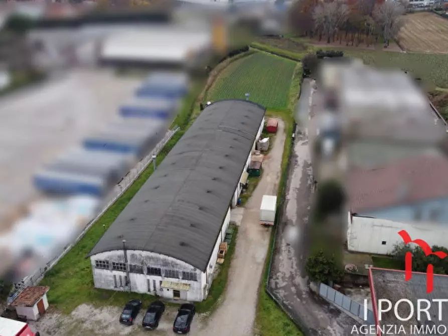 Immagine 2 di Capannone industriale in vendita  in Via Pietro Sola a Zero Branco