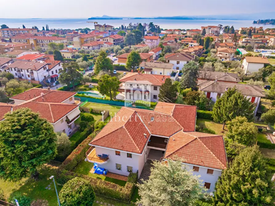 Immagine 4 di Appartamento in vendita  in Viale Ugo Foscolo a Toscolano-Maderno