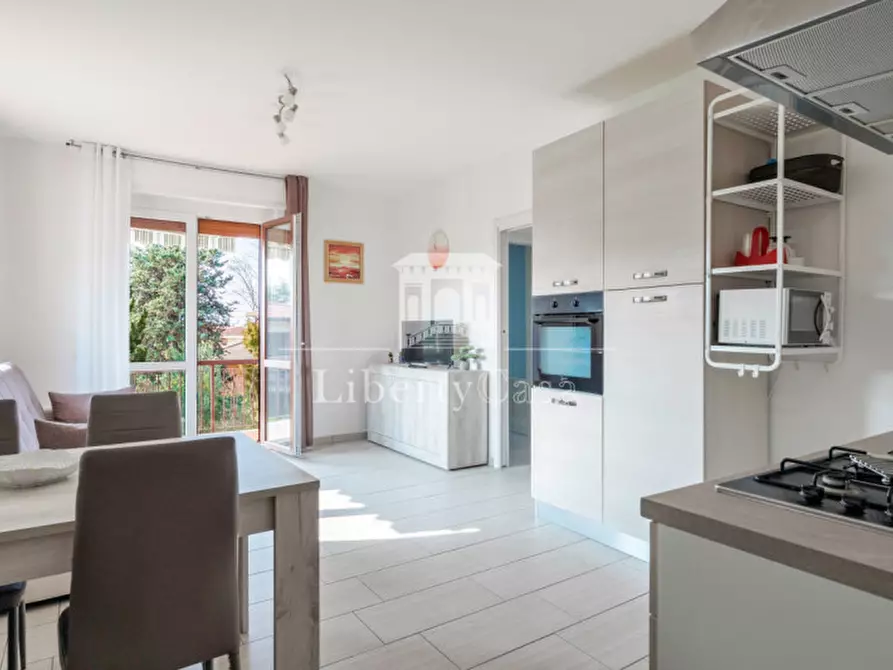 Immagine 7 di Appartamento in vendita  in Viale Ugo Foscolo a Toscolano-Maderno