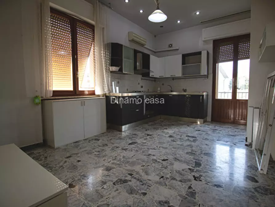 Immagine 5 di Casa indipendente in vendita  a Prato