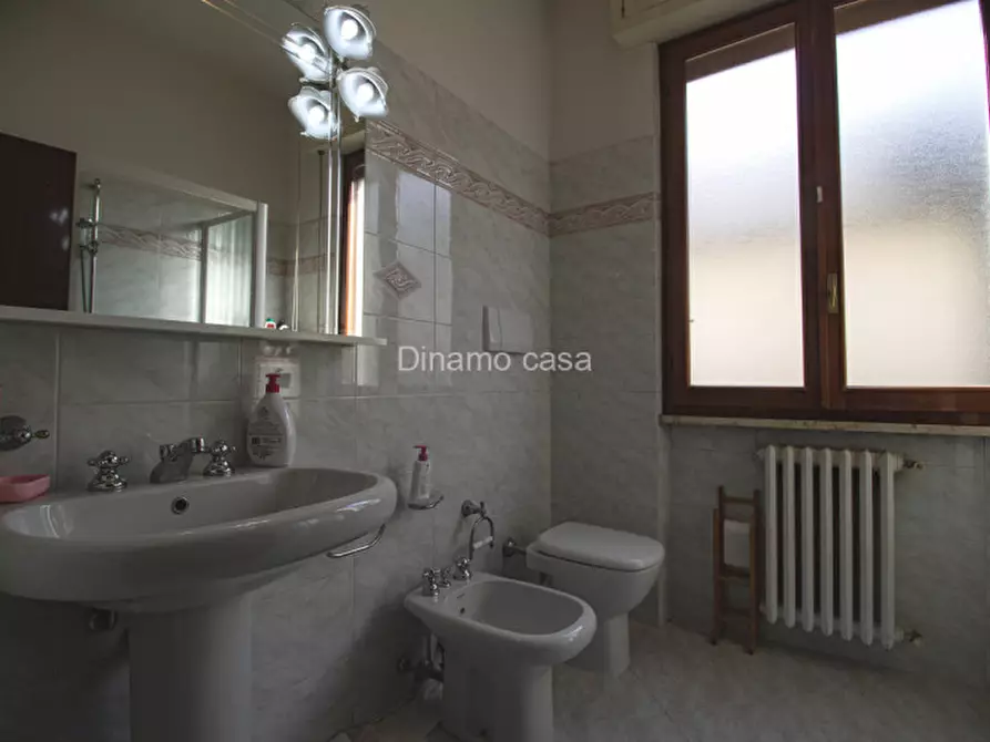 Immagine 10 di Casa indipendente in vendita  a Prato