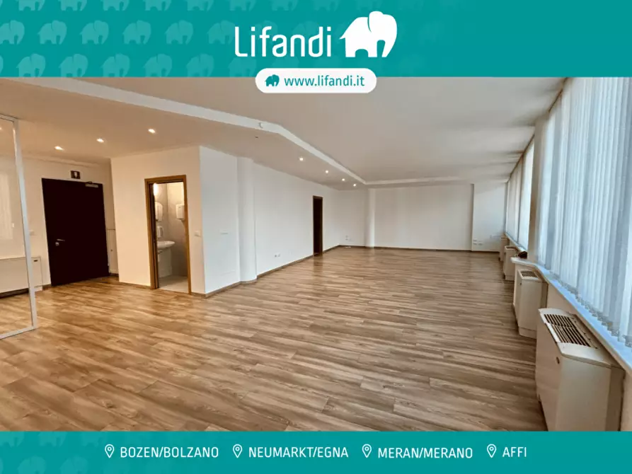 Immagine 1 di Ufficio in affitto  in Via Francesco Crispi - Francesco-Crispi-Straße a Bolzano
