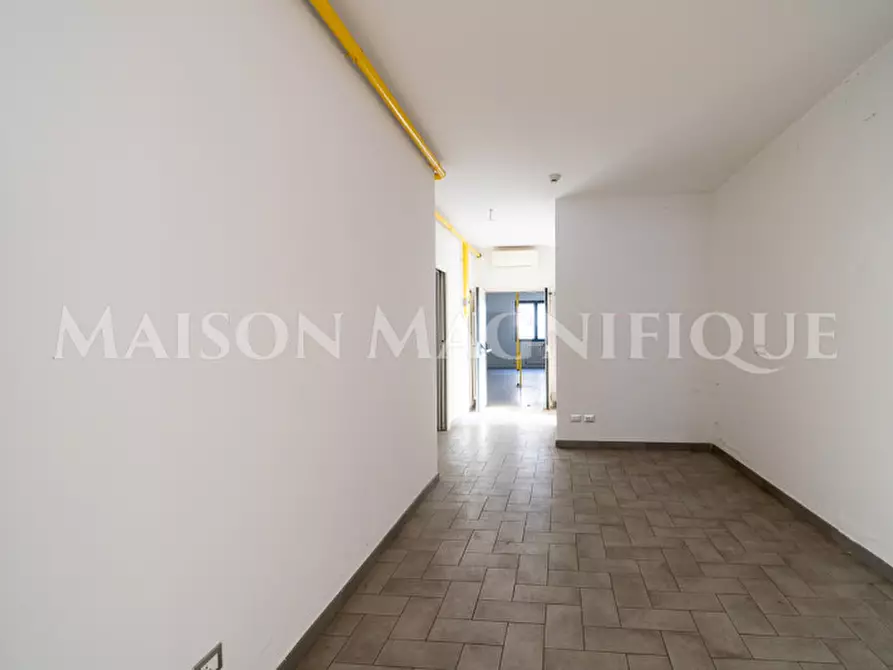 Immagine 11 di Negozio in vendita  in Via dei Fiocinini 3 a Comacchio